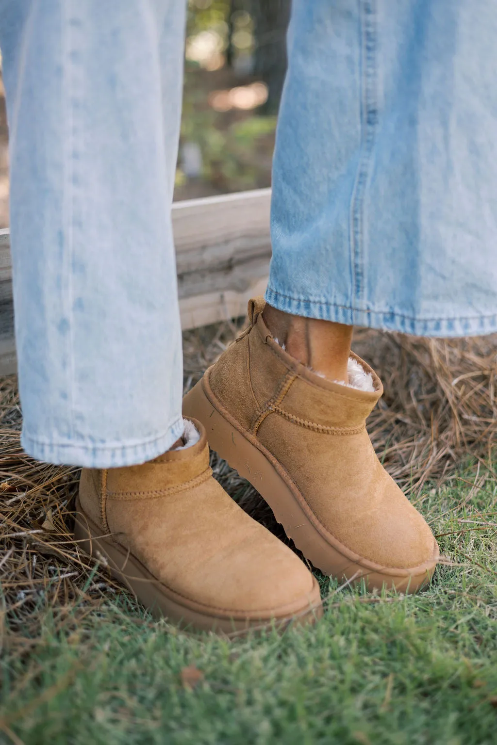 Breckenridge Ankle Boot-Chestnut