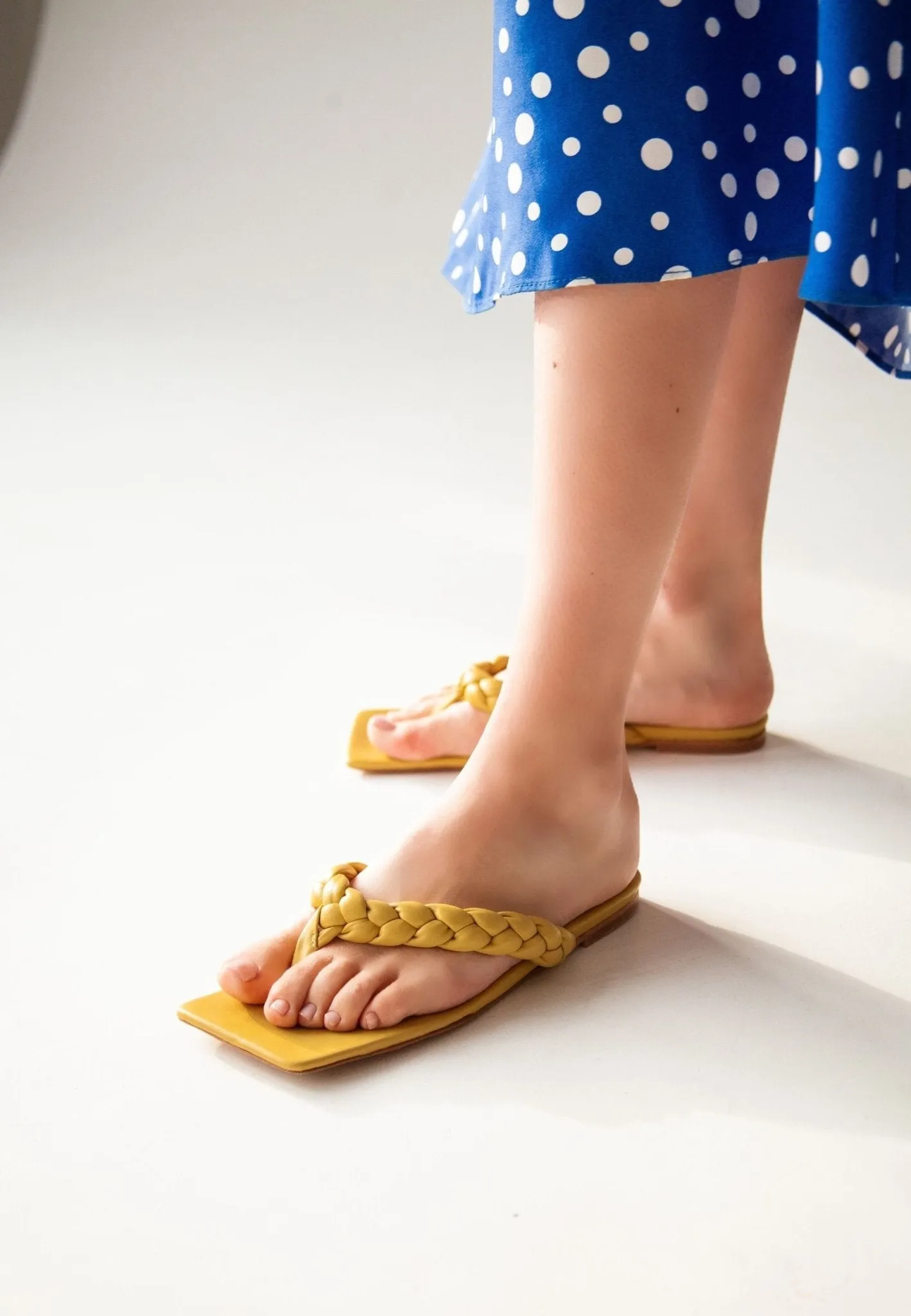 Chic Open Toe Sandals - Yellow